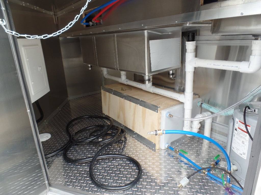 8.5' x 17' Yellow Concession Food Trailer - Image 3