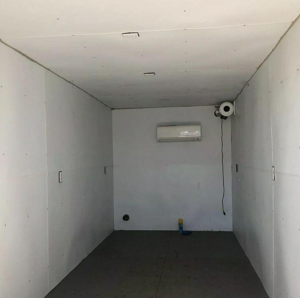 20 ft Insulated Shipping container Greenhouse - Image 4